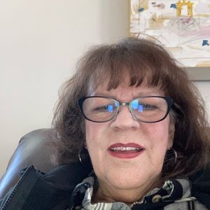 Meet your Posher, Debra